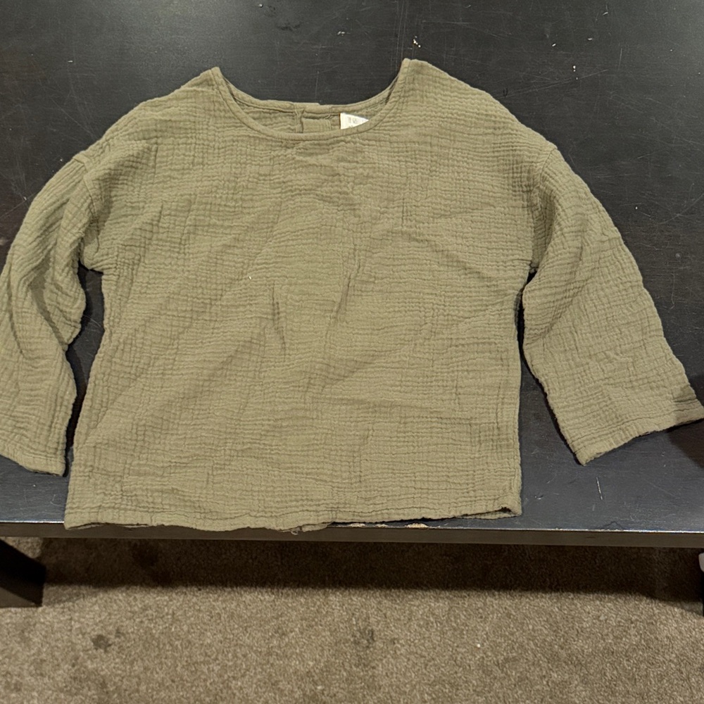 The simple folk 4/5 textured Olive Green Boxy Top
